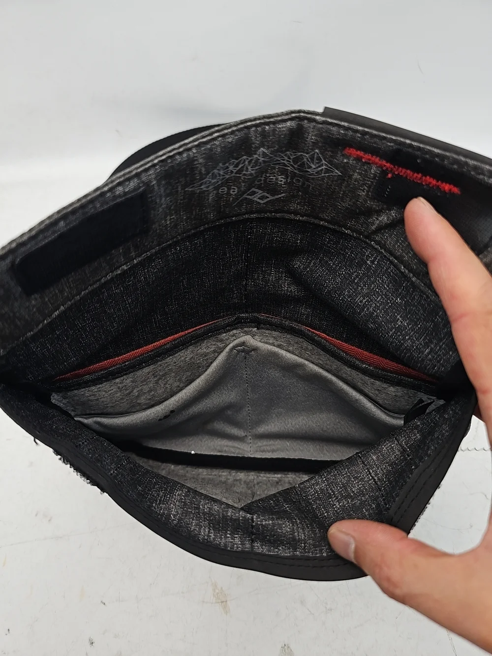 Peak Design Everyday Sling Bag